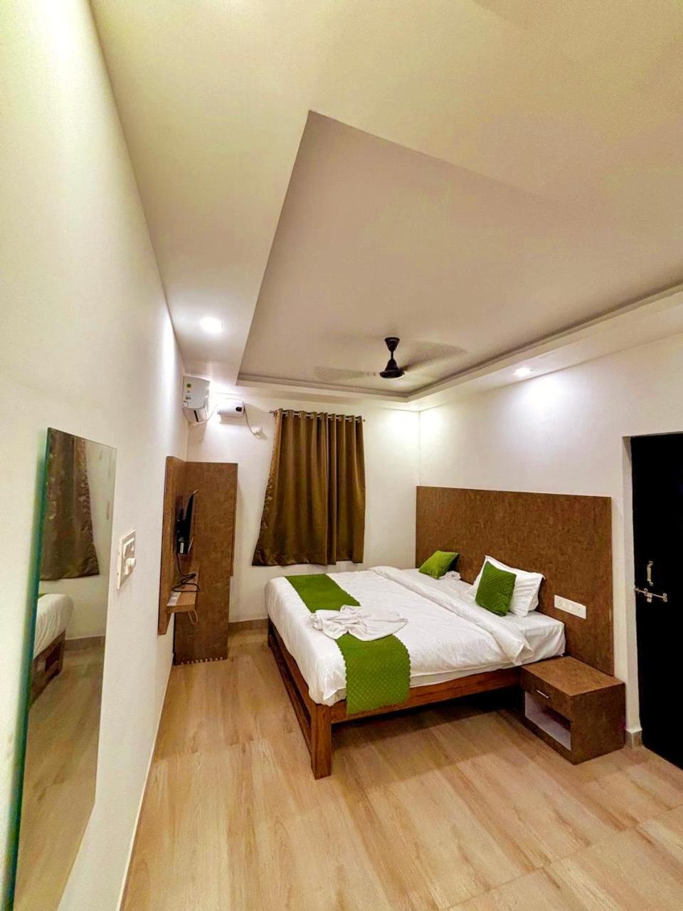 Baga Beach Inn Exterior photo